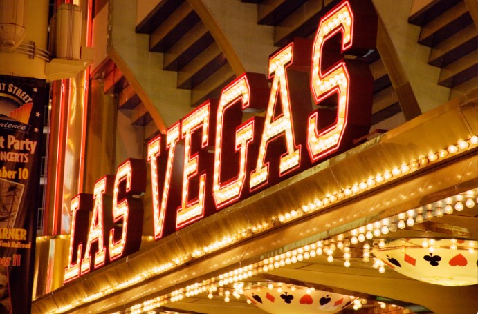 как выбрать правильную вывеску